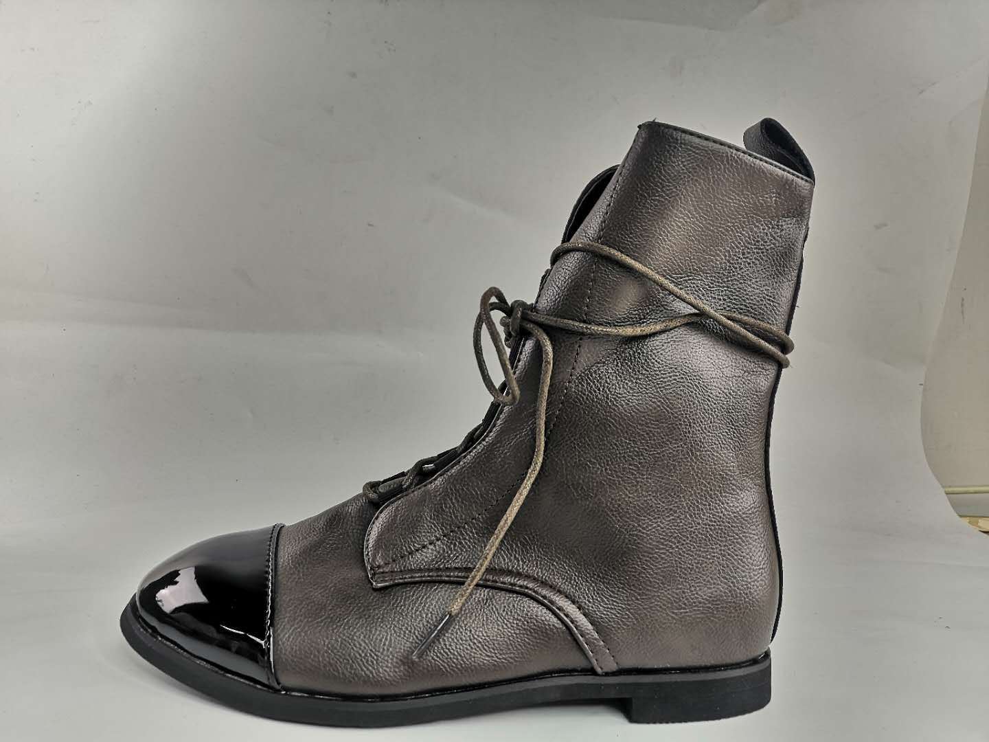 Bottes Noires Femme Dr. Martens